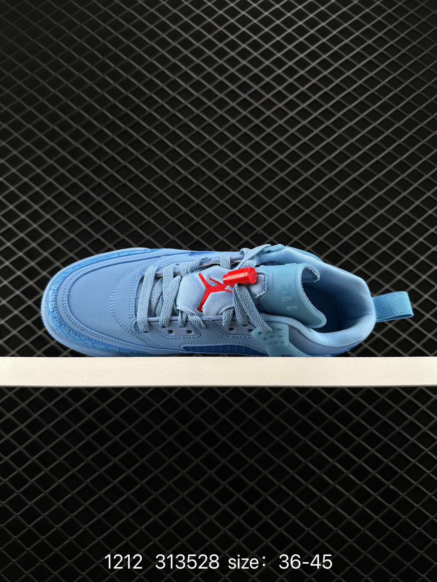 NK Jordan Spizike Low